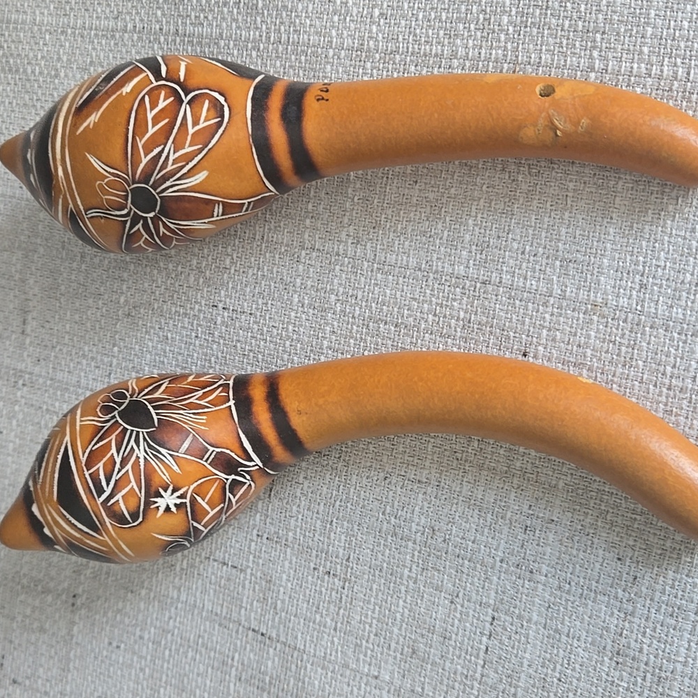 Hand Crafted Maraca Set - Picture 2 of 3